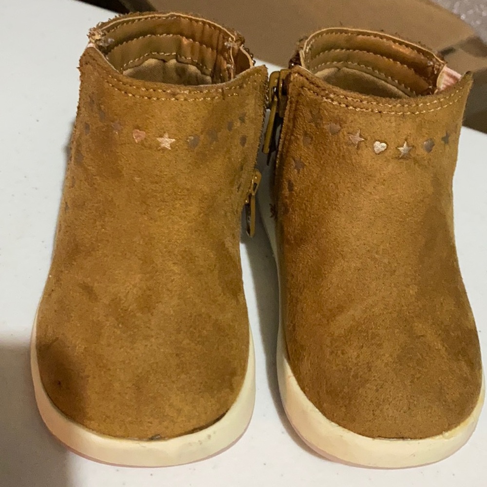 Brown boot for infant
